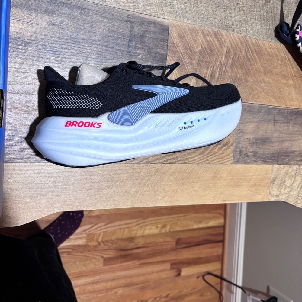 Men’s Brooks Glycerine Max - Black and White with blue accent - Size 10